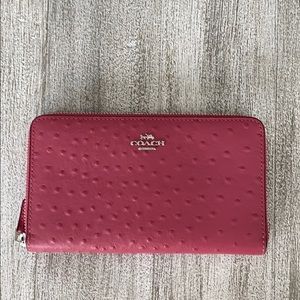 Coach continental zip wallet. New without tags